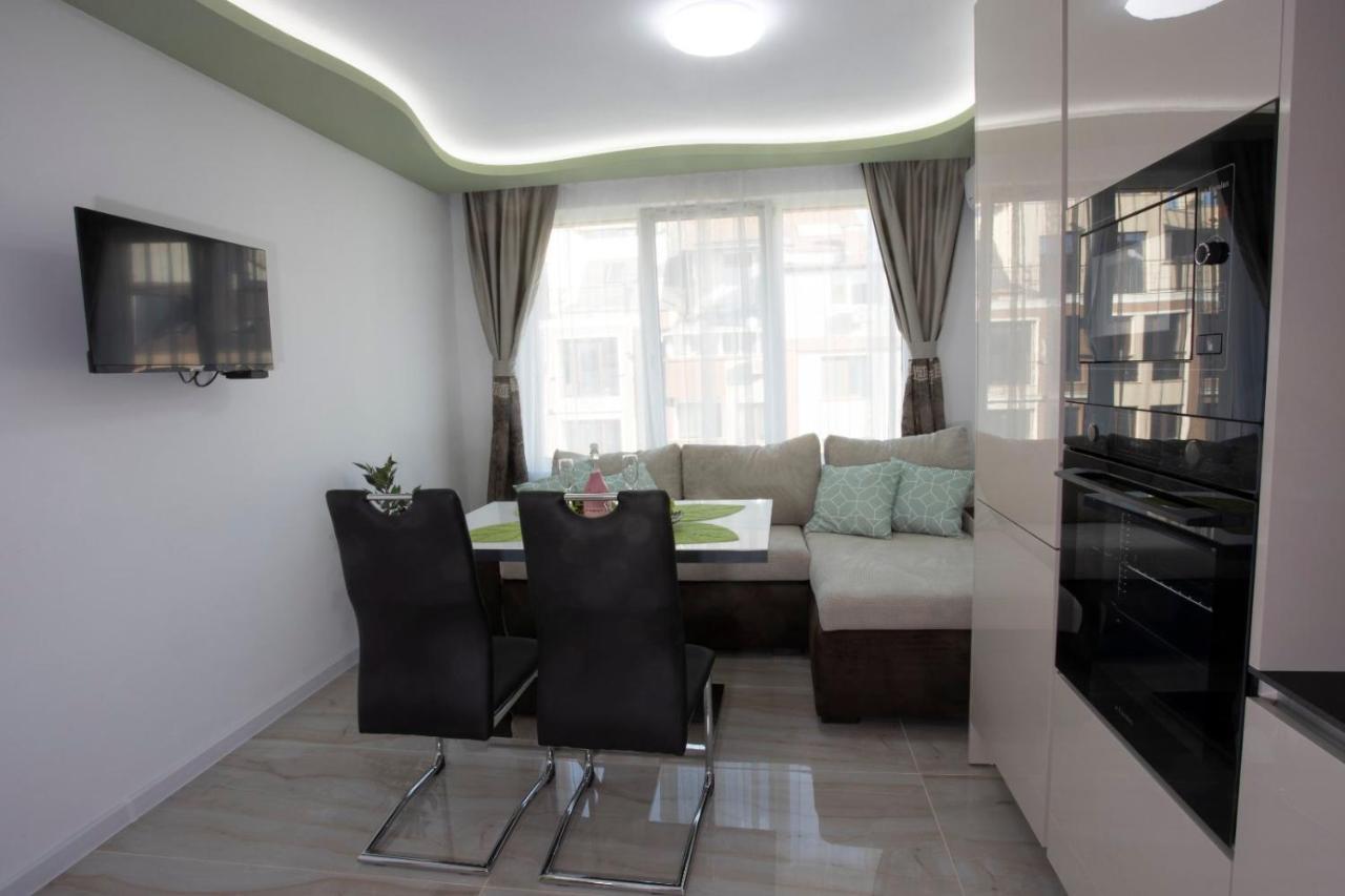Апартамент За Гости Ивви-2 Apartamento Burgas Exterior foto